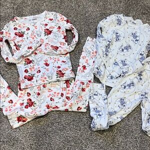 Gap x Disney Pajamas - 2 sets , size 8